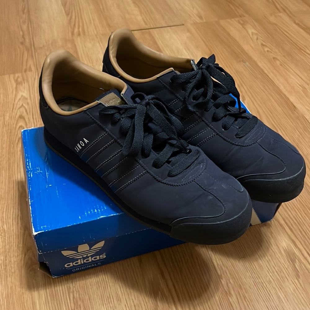 Adidas Samoa - Adan (in Denim Indigo)